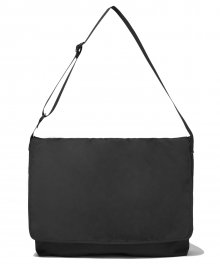 Nylon Messenger Bag Black