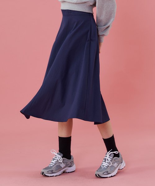 MUSINSA | KOLEAT WOMEN Semi-Flare Midi Long Skirt [Navy]