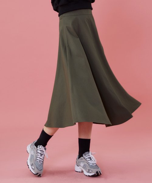 MUSINSA | KOLEAT WOMEN Semi-Flare Midi Long Skirt [Khaki]