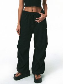 CALIE PLEATS PANTS BLACK