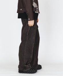 MUTATION STRAP WASHED DENIM PANTS BROWN