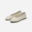 로서울(ROH SEOUL) Danghye flat shoes Ivory