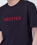 셔터(SHUTTER) FONT LOGO 반팔 티셔츠 (SRTS201) 블랙_레드