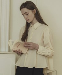 Gold button point flare blouse_Cream