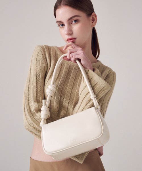 MUSINSA | 4OUR B Polling Bag Ivory