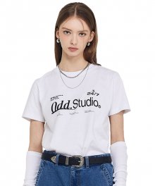 오드 시그니처 로고 레귤러핏 티셔츠 - WHITE