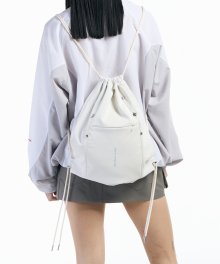 Wrinkle leather star stud Gym sack [Off-white]