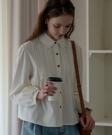 Pintuck round collar blouse_Cream