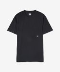 씨피 컴퍼니(CP Company) 남성 24/1 포켓 반소매 티셔츠 - 블랙 / 14CMTS182A005431G999
