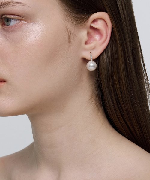 먼데이에디션(Monday Edition) Kettle Bell Pearl Earrings - 89,000 | 무신사 스토어