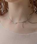 메리모티브(MERRYMOTIVE) Hygge life slim chain necklace (silver)