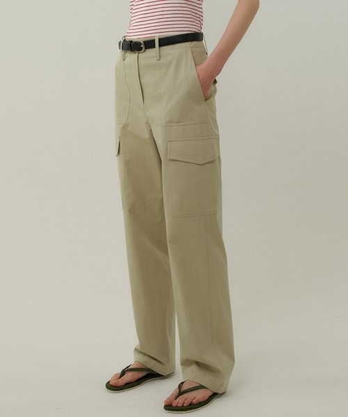 cotton cargo pants (light khaki)