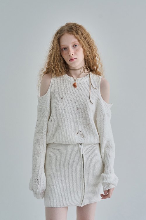 MUSINSA | OURSAALTY Open Shoulder Cotton knit / Ivory