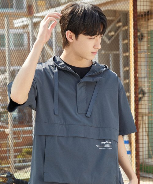 Short shop sleeve anorak