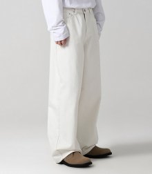 This is wide pants nonfade IVORY
