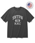 세인트페인(SAINTPAIN) SP SNTPN 로고 티셔츠-차콜 그레이