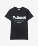 알렉산더 맥퀸(ALEXANDER McQUEEN) 그래피티 로고 반소매 티셔츠 - 블랙 / 608614QZAD30520