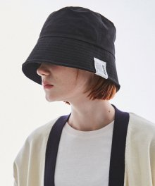 BASIC SOFT COTTON BLACK BUCKET HAT