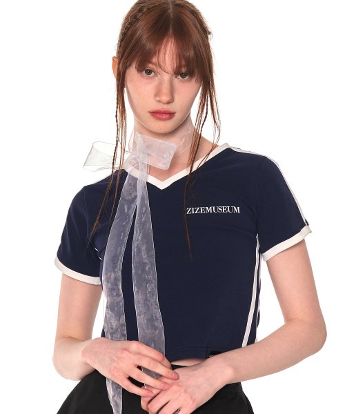 新品 ZIZEMUSEUM V LINE SPORTY Tシャツ MUSINSA公式 | ZIZEMUSEUM V LINE SPORTY T-SHIRTS (WHITE)