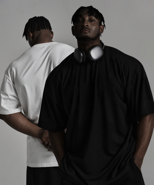LOOSE-FIT SHORT SLEEVE