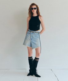 DENIM SLIT MINI SKIRT [LIGHT BLUE]