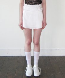 TWO BUCKLE SKIRT (WHITE)
