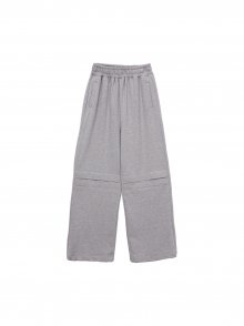 KNEE CUT OUT SWEATPANTS IN GREY