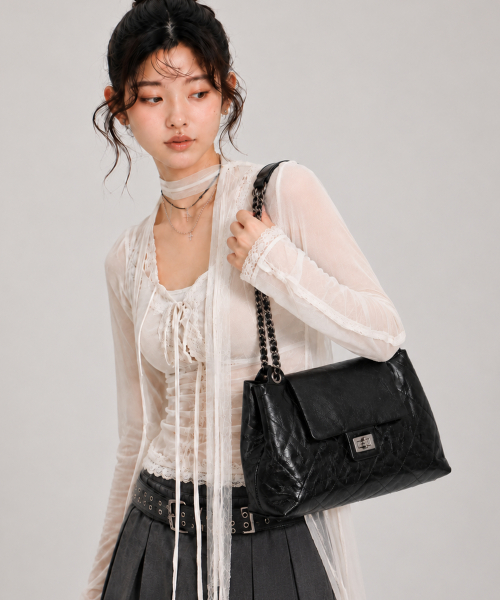 Must Leather Quilted Bag (Cowhide) - Black
