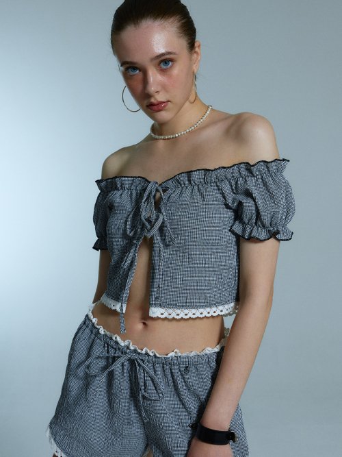 セットアップ asif CALIE FRILL CROP BLOUSE SET UP BMY783 에즈이프 캘리(ASIF CALIE) FRILL CROP BLOUSE BLACK - 사이즈