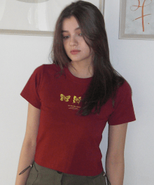 트리플 나비 자수 반팔 티셔츠 ( 버건디 )