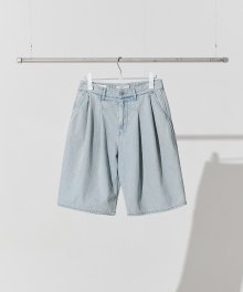 Bleach Washed Two Tuck Denim Shorts