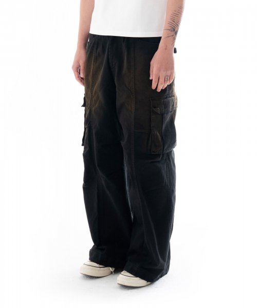 Knee Pin-tuck Wide Cargo Pants (Washed Balck)
