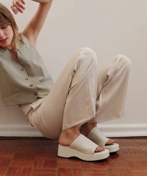 무드나잇(MOODNIGHT) BELLE Easy platform mule sandals - 4colors 이지 플랫폼 뮬 샌들 - 167,000 | 무신사 스토어