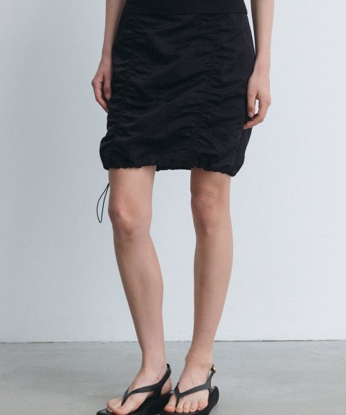 르(LE) nylon puckering skirt (black) - 사이즈 & 후기 | 무신사