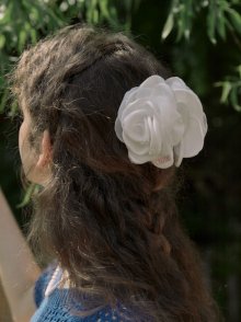 CELI ROSE HAIR CLIP_IVORY