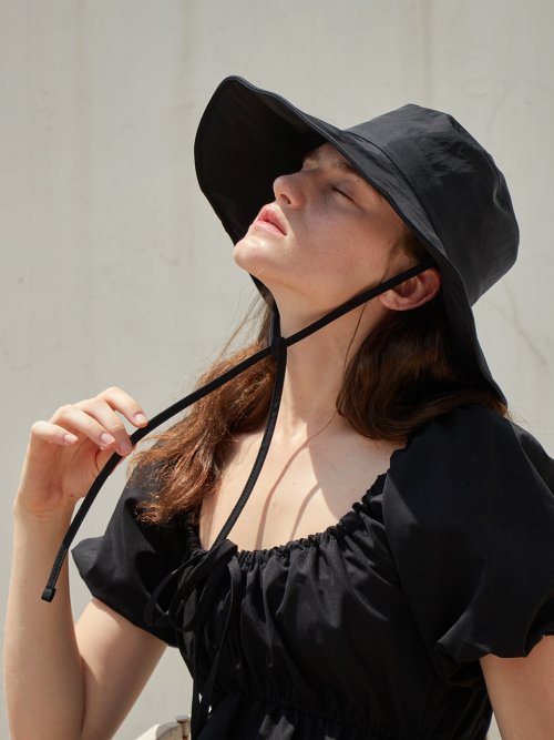 Nylon Strap Wide Bucket Hat (Black)