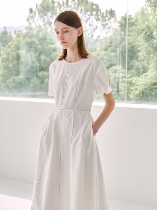 누브(NOUVE) Stitch Flare Dress - White