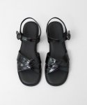 흰(HEENN) Shiny Leather Crossover Sandals . Black