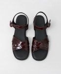 흰(HEENN) Shiny Leather Crossover Sandals . Burgundy