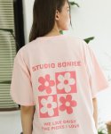 보늬(BONIEE) 퍼즐 데이지 플라워(Puzzle Daisy Flower) 백 프린팅 루즈 티셔츠 핑크