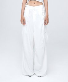 CONSTRICT HOLE WIDE PANTS (UNISEX) WHITE