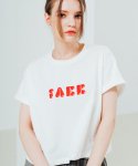아이얼(IAER) 와이드 크롭 버블 로고 반소매 티셔츠-화이트