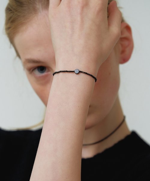 【LOVE ME MONSTER】Black Spinel Bracelet〜ブレスレット LOVE ME MONSTER(ラブミーモンスター) - 海外通販のBUYMA