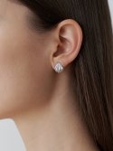 리엔느와르(leeENoir) Shell Earring