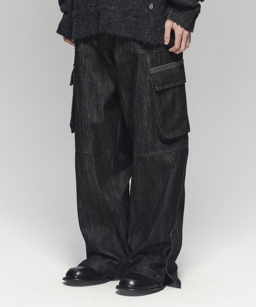 【MAISON MINED】23FW★ OBLIQUE PATCH DENIM PANTS 메종미네드(MAISON MINED) OBLIQUE PATCH DENIM PANTS D/BLACK