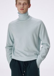 Extra fine merino wool turtle neck pullover_Glacier