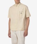 펜디(FENDI) 남성 로고 지퍼 포켓 반소매 셔츠 - 베이지 / FS1097AN08F15A5