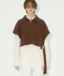 LAYERED CABLE COLLAR KNIT BROWN