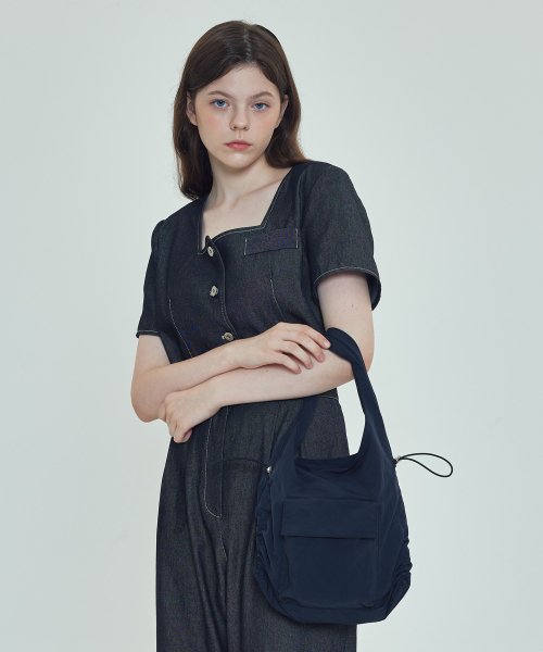 Medium Nylon Crescent Bag : Black - Baggu