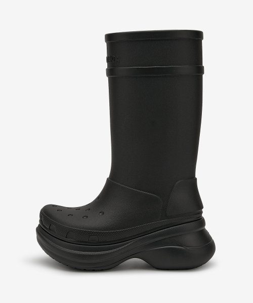 crocs black boots